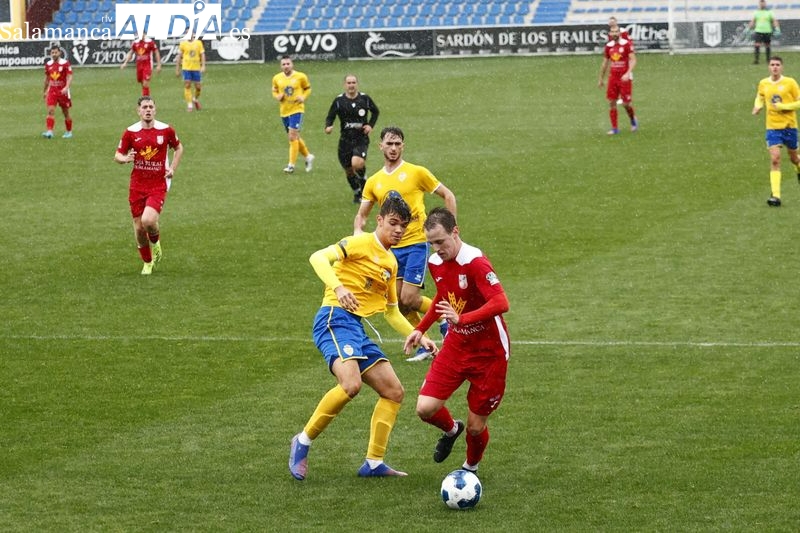 El Monterrey juega por primera vez en la hierba natural del Reina Sofía