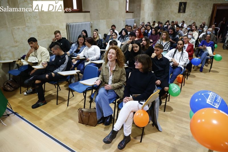 Reconocimiento a los alumnos que han titulado la ESO de la Fundación Secretariado Gitano