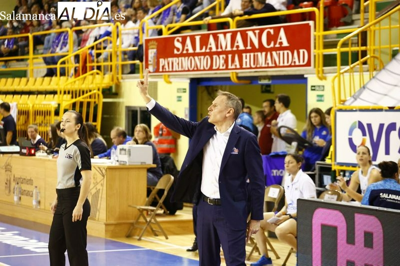 Íñiguez, cortante en rueda de prensa tras el polémico partido con el Cukurova: A veces es mejor un sí o un no que un mitin