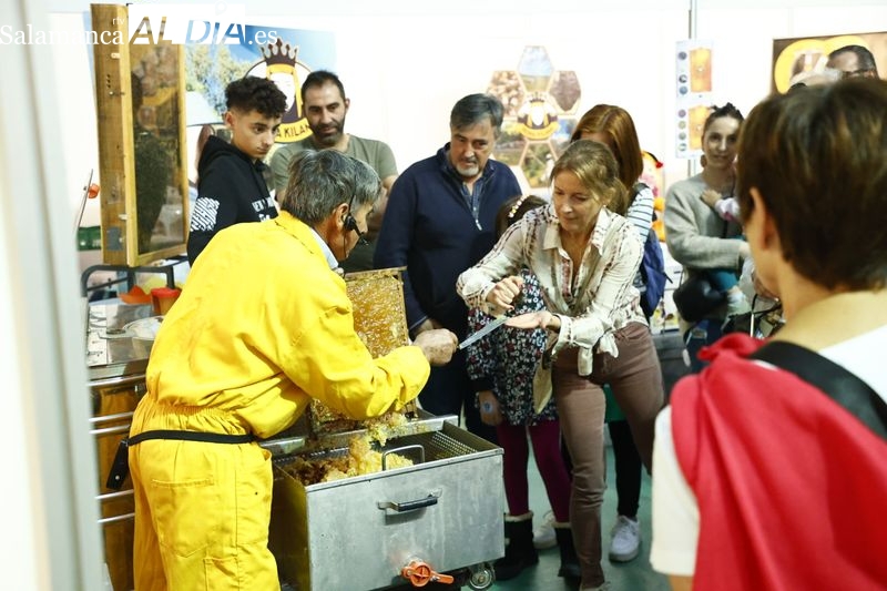 Catas y demostraciones para descubrir lo mejor de la miel en Aldeatejada