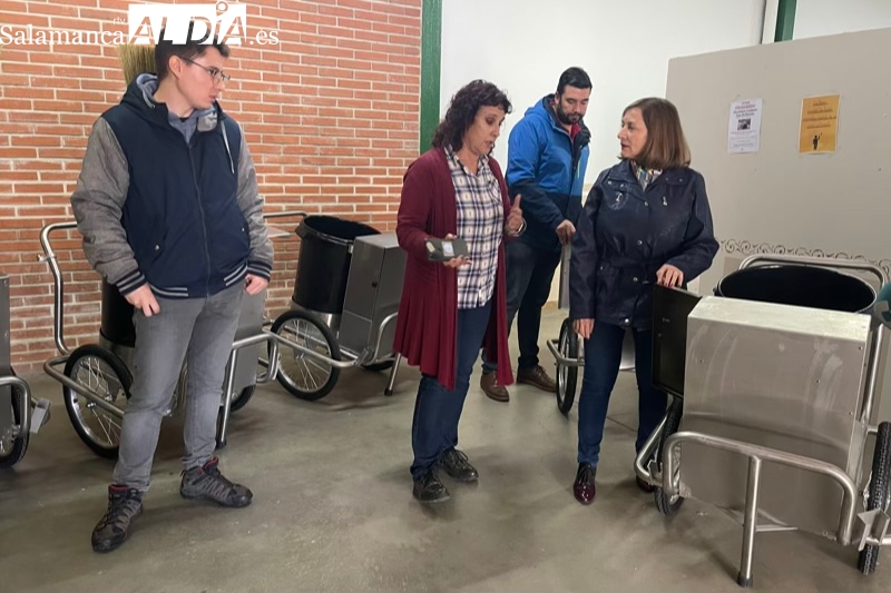 Peñaranda adquiere seis nuevos carros homologados para el servicio de limpieza viaria 
