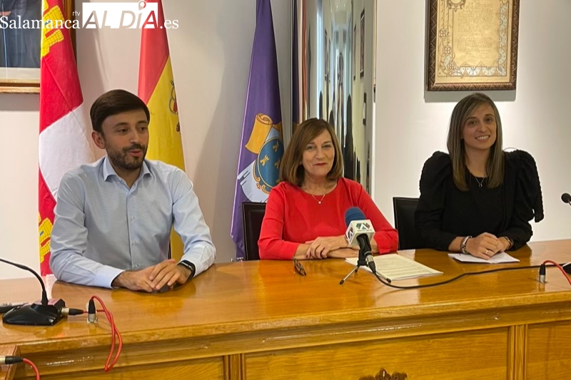 Aumentan las ayudas municipales al libro de texto, material y transporte escolar para el curso 2022-23