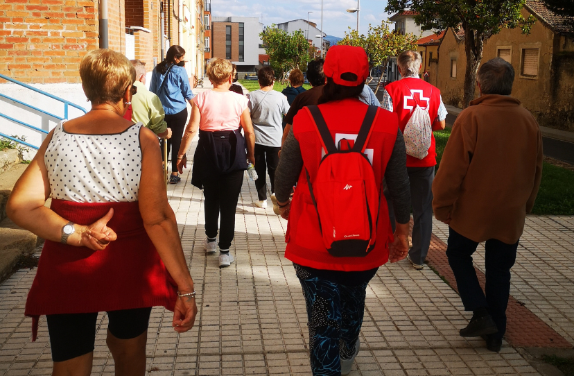 Cruz Roja vuelve a poner en marcha sus paseos grupales por Ciudad Rodrigo
