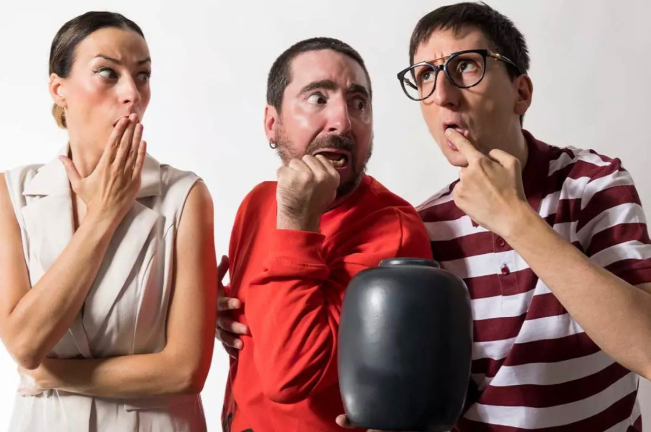 El Teatro Calderón sube a las tablas este jueves la función ‘Desgraciados’ de Eunice Producciones