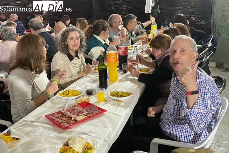 Más de 200 personas participan en la II Comida de Hermandad organizada por la cofradía nazarena