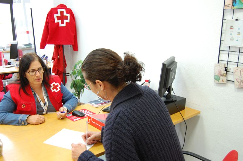 Cruz Roja Reacciona, un plan ante la crisis y la inflación, ayudará a 1.500 personas en Salamanca