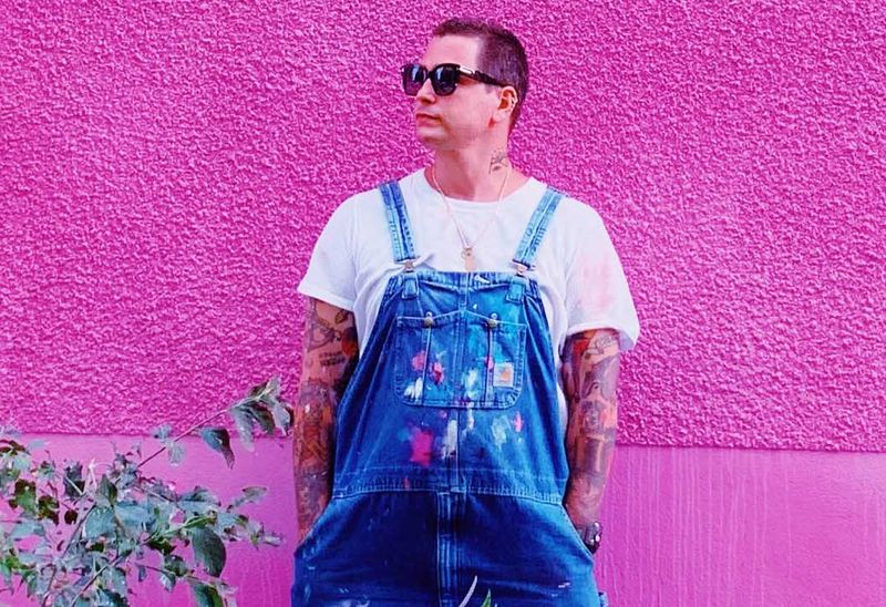 El artista salmantino que ha expuesto en Londres o Milán y que ha trabajado para Gucci, Apple, Zara, Starbucks, Nike...