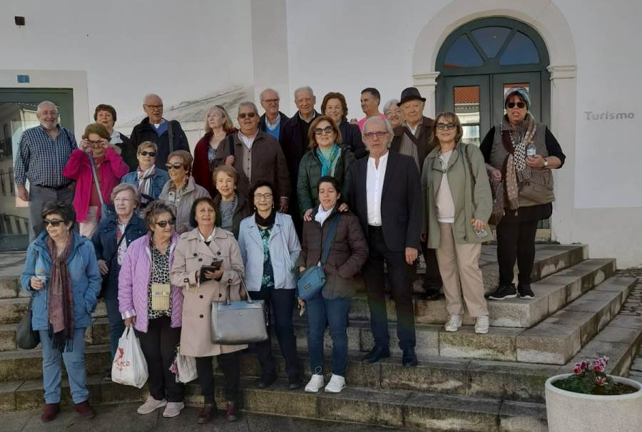 La Coral Dámaso Ledesma se une en Portugal al 12º Aniversario del Coro Misto AERG
