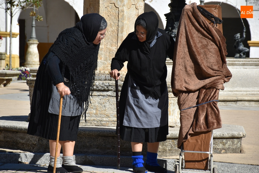 Ciudad Rodrigo conmemora con teatro callejero el Día Internacional de las Mujeres Rurales