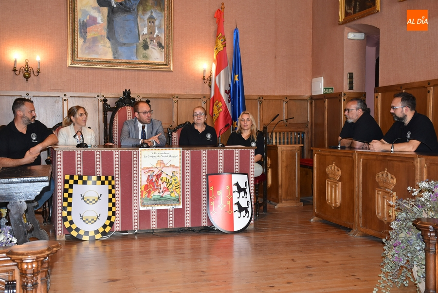 Rodericus y el Ayuntamiento ensalzan la V Feria Medieval animando a más personas a sumarse