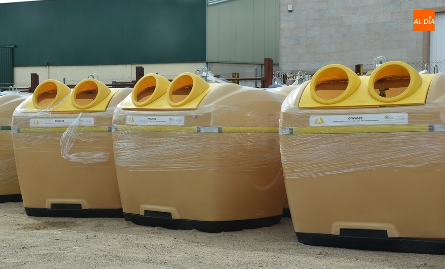 Llegan a Ciudad Rodrigo los nuevos contenedores del centro histórico mirobrigense