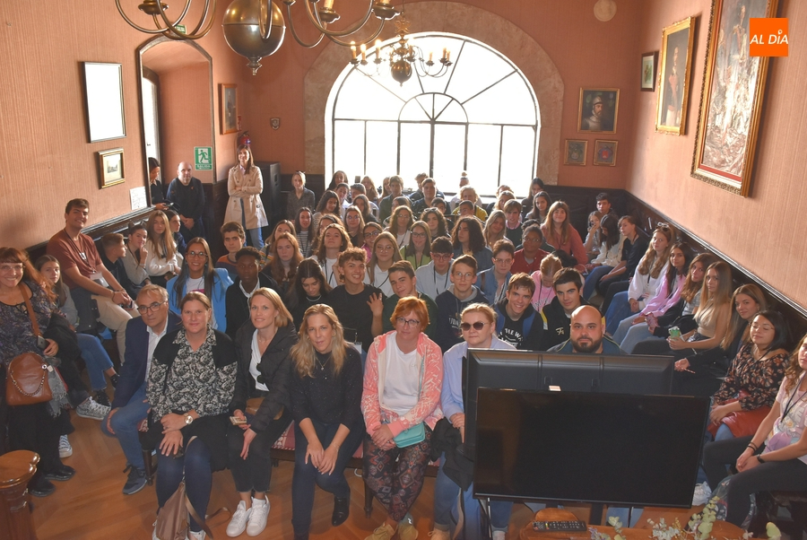 El IES Campo Charro de La Fuente ejerce de anfitrión de alumnos de Eslovenia, Italia, Bélgica y Polonia