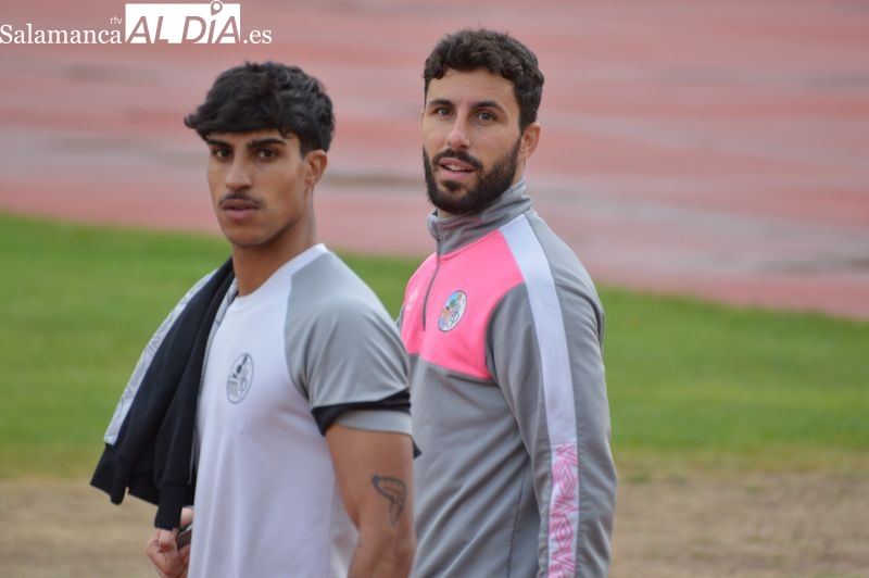 Buen ambiente en un entrenamiento del Salamanca UDS sin los capos Amaro y Benito