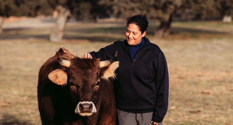 Cuando fui a comprar mi tractor, los vendedores se dirigían a mi padre, no podían imaginar que fuera para mi