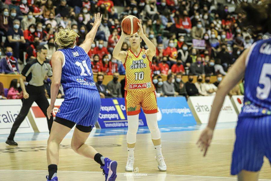 Hof, ex del Perfumerías Avenida, sufre una lesión de gravedad al romperse el cruzado