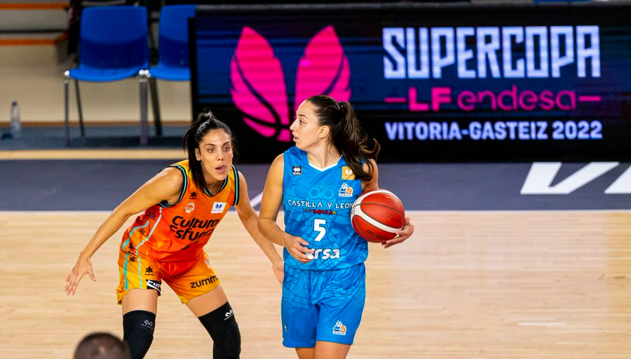 El Perfumerías Avenida pierde con el Valencia Basket y dice adiós a la Supercopa en semis (83-71)