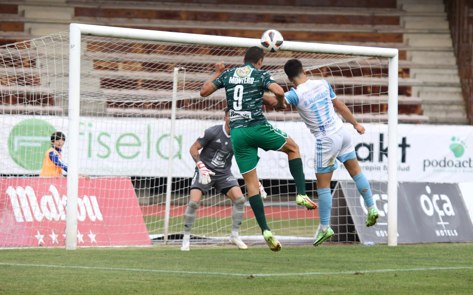 El invicto CD Guijuelo, a mantener la racha y recuperar el liderato a costa del Burgos Promesas