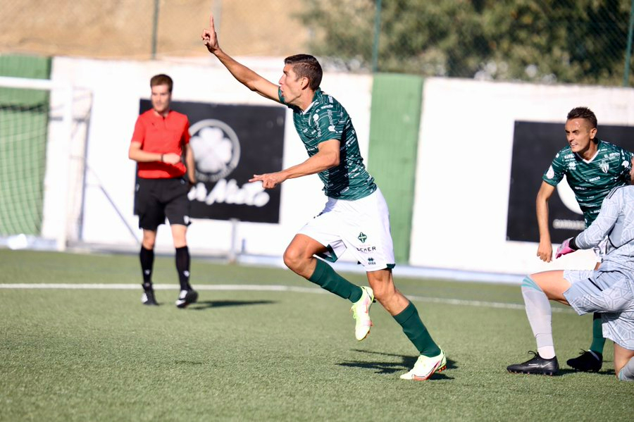 El CD Guijuelo, de nuevo líder en solitario