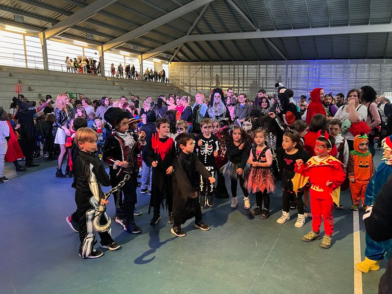 Divertida y terrorífica fiesta de Halloween en Carbajosa de la Sagrada 