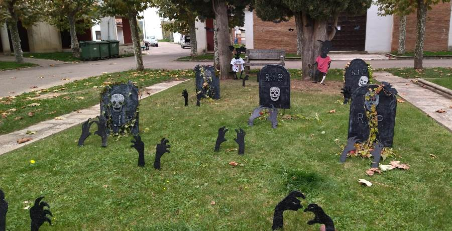 Sanjuanejo se viste de Halloween gracias a los usuarios de Asprodes