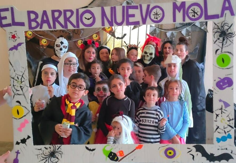 La Asociación de Vecinos del Barrio Nuevo festeja Halloween por anticipado