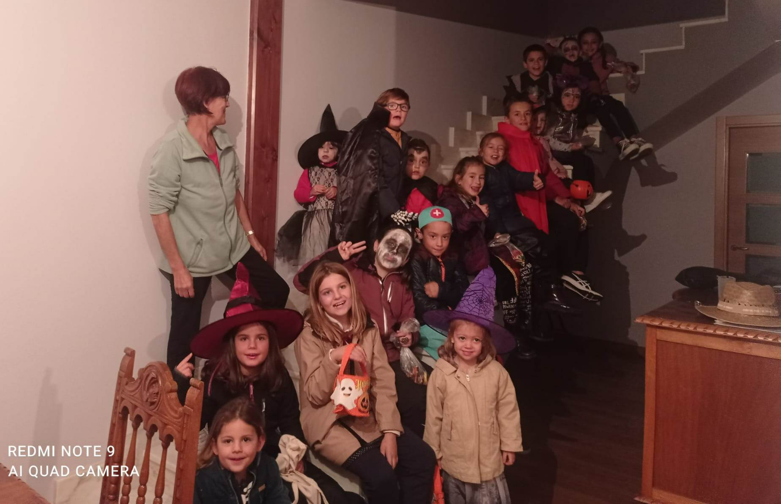 Niños de 6 localidades llevan a cabo el ‘Truco o Trato’ por las calles de El Sahugo