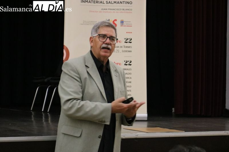 Juan Francisco Blanco firma su libro ‘Salamanca. Patrimonio inmaterial’ en El Corte Inglés  