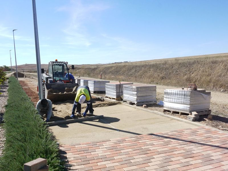 Carbajosa completa el acondicionamiento del entorno de la Vía Verde 