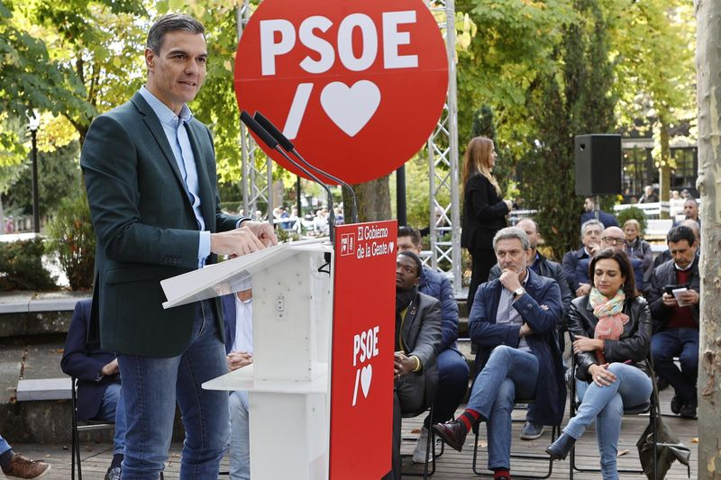 Pedro Sánchez defiende las inversiones en Castilla y León y apuesta por tratar de forma desigual a quien lo necesita