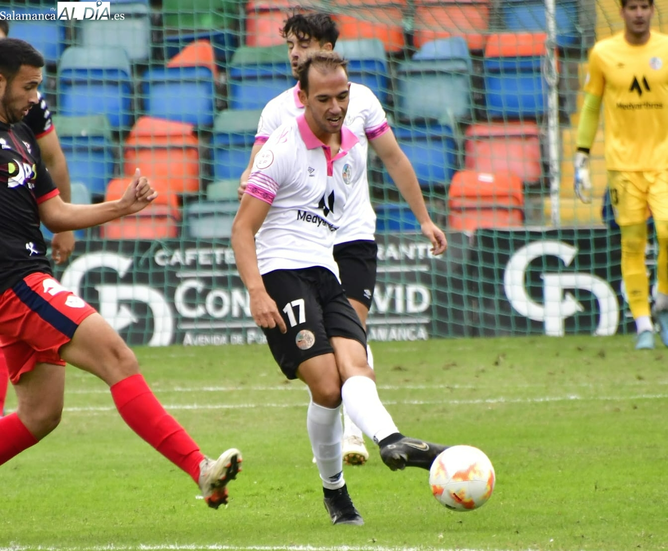 Poveda, del Salamanca UDS: He jugado en Segunda RFEF y no se ve en la mayoría de campos el ambiente del Helmántico