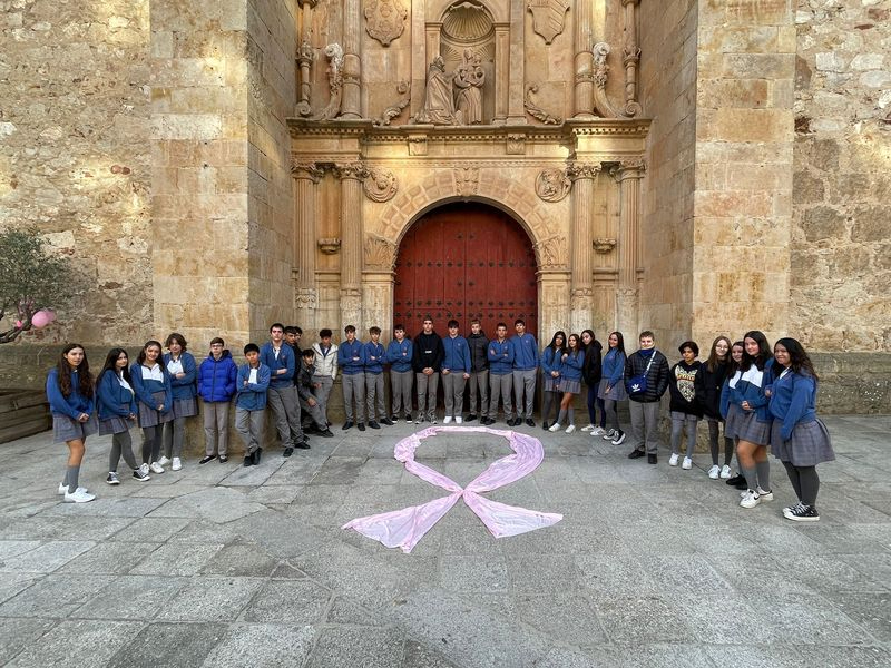 El Colegio Calasanz se viste de rosa 