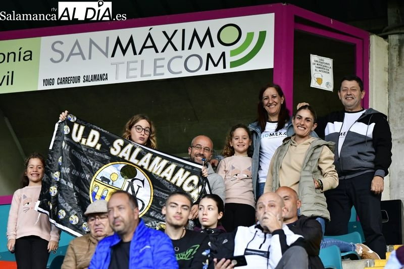 La gente del Salamanca UDS no falla a su cita con el equipo en la víspera de Halloween
