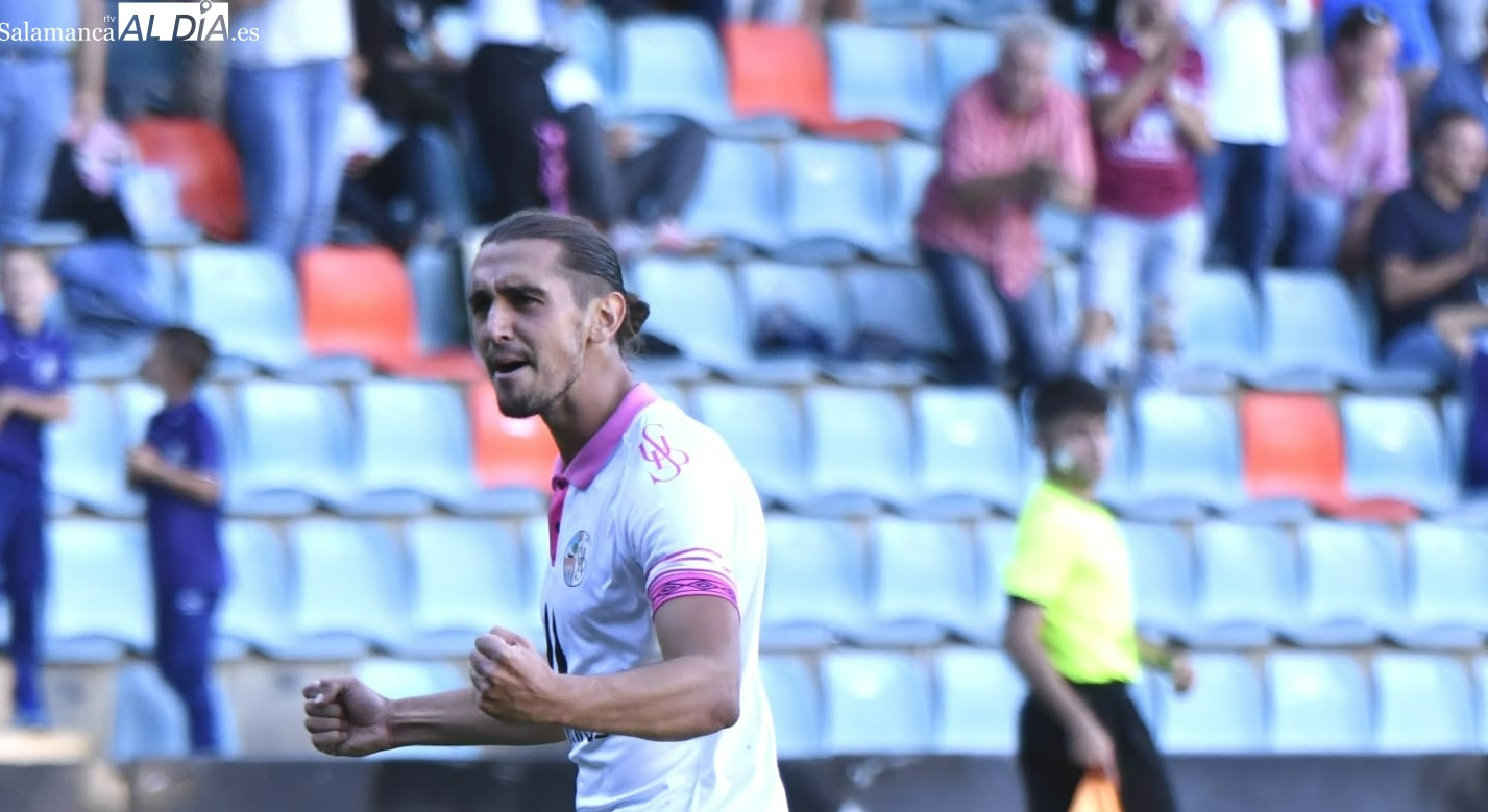 Gabri Salazar, sobre los cánticos de Gabrigol: Me han gustado y ojalá que los puedan cantar mucho 