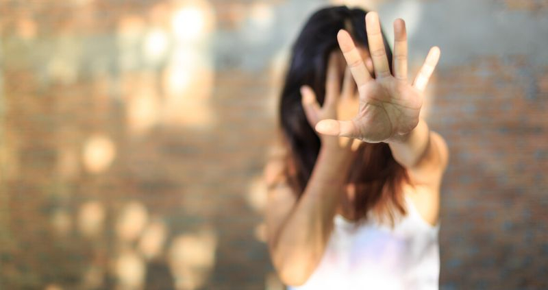 ¿Cómo actuar si eres víctima de un delito de odio?