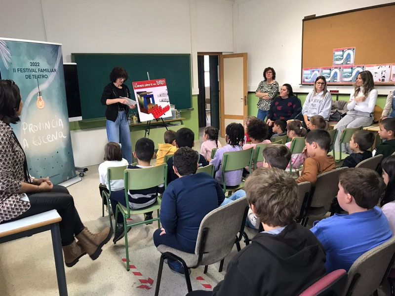 El Festival Provincia a Escena deja en el CRA El Abadengo de Hinojosa la magia de las artes escénicas