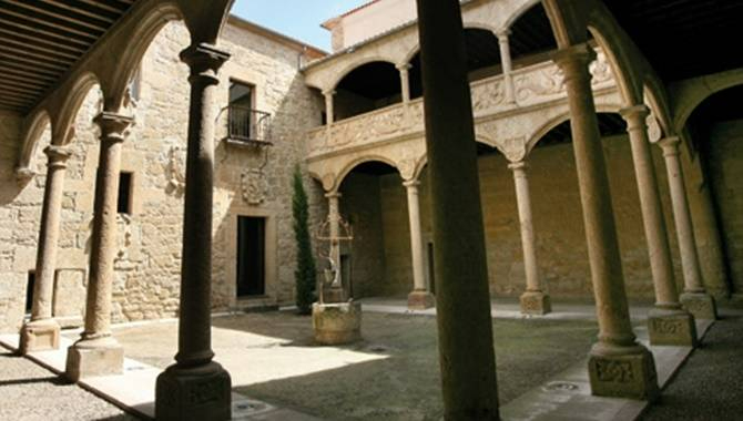 FUNDOS acaba con el convenio a 75 años para Los Águila ante el incumplimiento del Ministerio