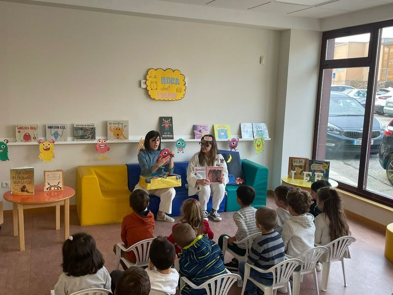 La hora del cuento, en el Día de la Biblioteca