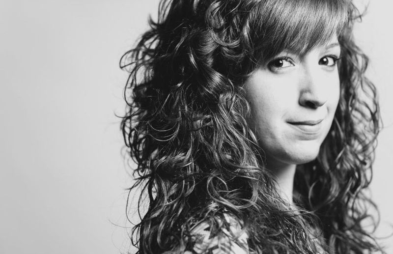 Irene Aparicio presentará en sociedad el libro de fiestas