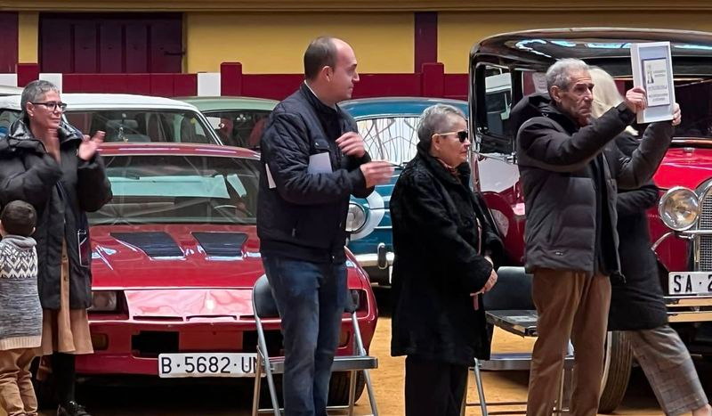 Cálido homenaje a Jesús Núñez