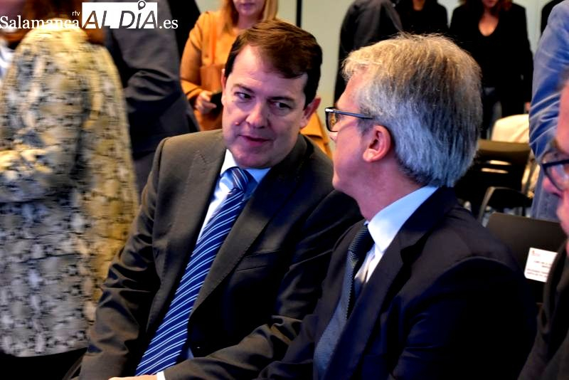 Mi compromiso con la sanidad, con el Sistema Público de Salud es irrenunciable, afirma Mañueco