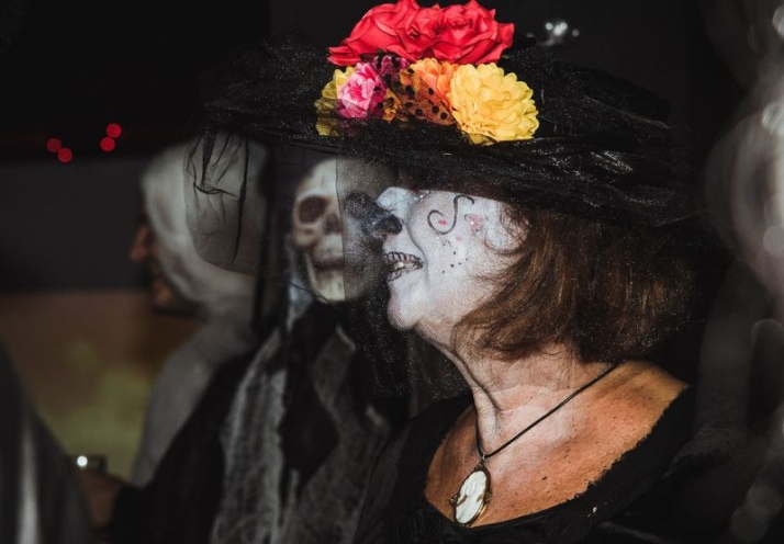 Consumo retira 48 productos relacionados con Halloween por riesgo de quemaduras, asfixia o estrangulamiento