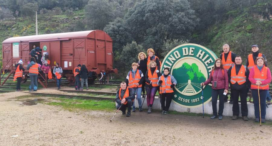 Eh, publícanos una foto: Por el Camino de Hierro