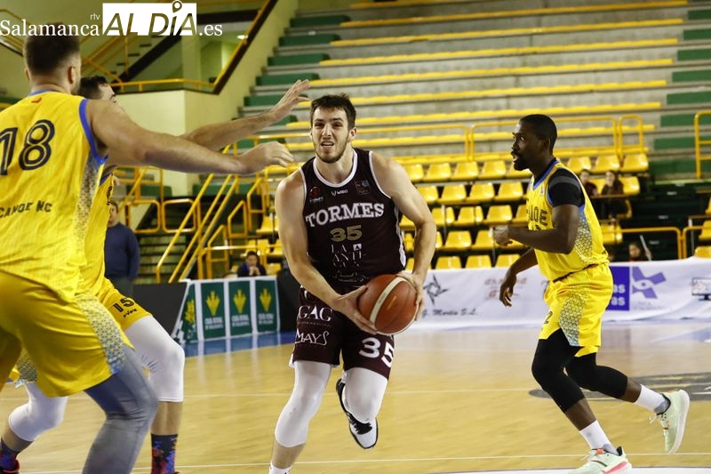 El CB Tormes logra su primera victoria del curso en Würzburg a costa del Real Canoe (83-70)