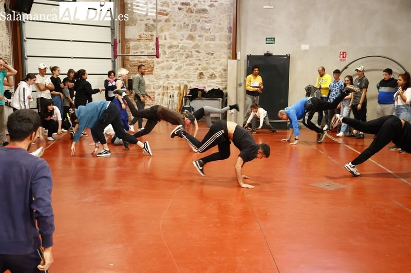 Talleres Circenses con motivo del Día Universal de la Infancia