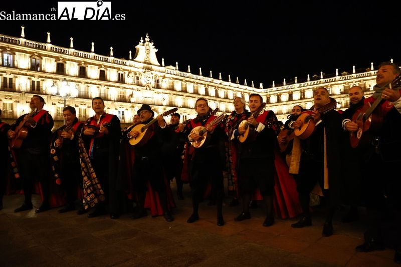 La tuna toma las calles del centro de Salamanca 