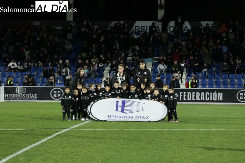 Unionistas presenta a su cantera en el Reina Sofía
