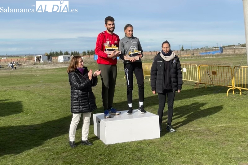 Fiesta del atletismo en Peñaranda con el Cross Popular y los Juegos Escolares de Campo a Través