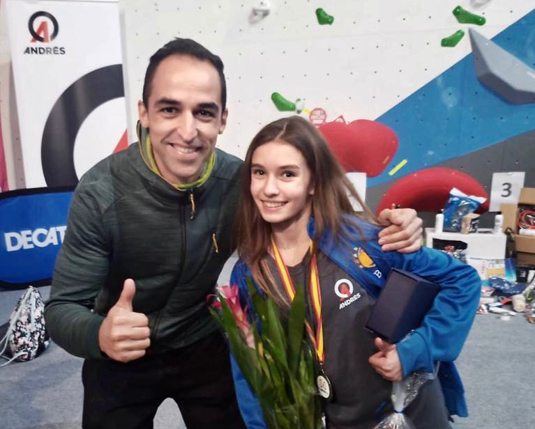 Vega Sánchez, integrante del Club Salandar, se proclama subcampeona Copa Castilla y León de Escalada 