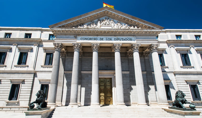 El Ayuntamiento y la Asociación de mayores organizan una visita al Congreso de los Diputados y el Senado