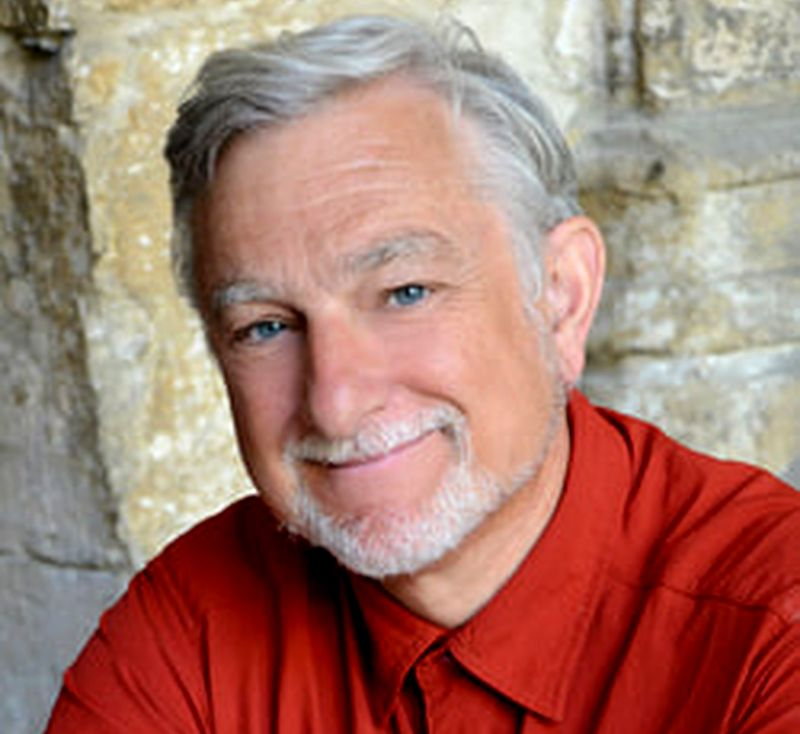 Javier Cacho: con Piti, la creatividad ha sido emocional, lo que le hace completamente diferente a los otros libros